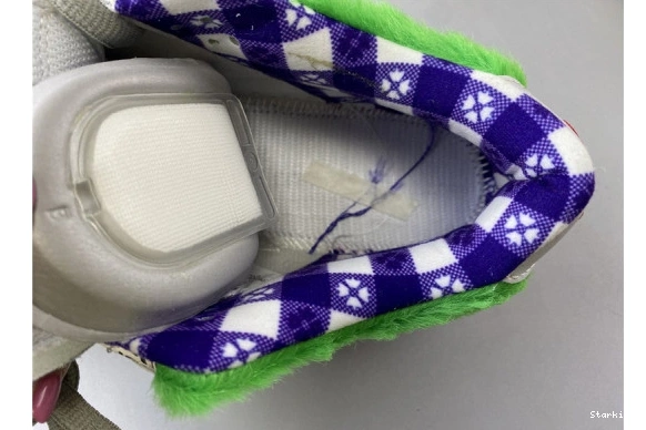 Low Nike Pro Purple 318403-137 Yellow Duck 0814